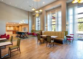 Hampton Inn & Suites Edmonton St. Albert, Ab 2