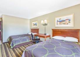 Super 8 by Wyndham Tilton/Lake Winnipesaukee 5