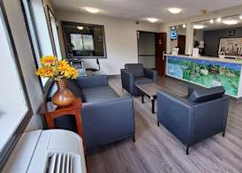 Super 8 by Wyndham Paris 3