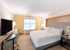 Holiday Inn Hotel & Suites Orange Park by IHG 5