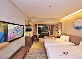 Guangzhou Dong Fang Hotel 4