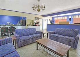 Days Inn by Wyndham Benson 3