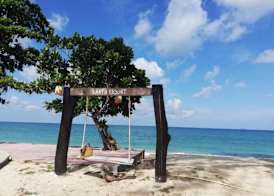 Hotel and Beach Bungalow at Lanta Resort 2