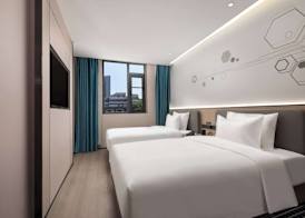 Microtel by Wyndham Xian Beilin 5