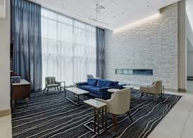 DoubleTree by Hilton Charlottesville 5