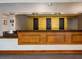 Cottonwood Airport & Expo Hotel Louisville 4