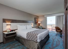 Crowne Plaza VENTURA BEACH by IHG 4