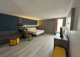 Comfort Inn & Suites Johnson City - Binghamton 5
