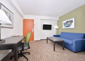 Holiday Inn Express Hotel & Suites Mooresville - Lake Norman by IHG 3