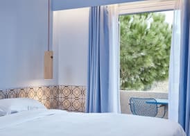 Angelina Boutique Escape 5