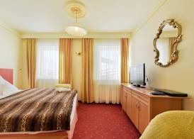 Mountains Hotel 4