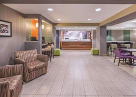 La Quinta by Wyndham Erie 3