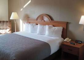 Quality Inn Huntington University Area 3