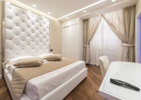 LUX Suites in Roma 3