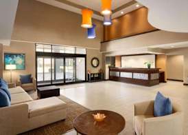 Townhome Inn And Suites 2