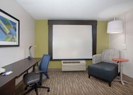 Holiday Inn Express & Suites LONGMONT - BOULDER AREA by IHG 3