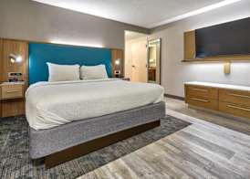 Country Inn & Suites by Radisson, Hampton Coliseum 2