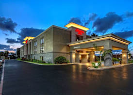 Hampton Inn Houston/Baytown 2