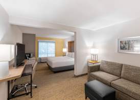 Holiday Inn Hotel & Suites Orange Park by IHG 2