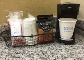 Days Inn & Suites by Wyndham Columbia Airport 5