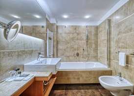 Majestic Hotel 3