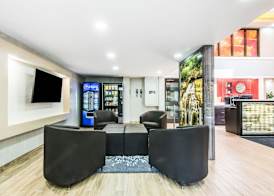 Comfort Inn 3
