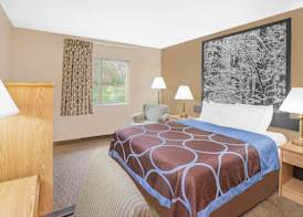 Super 8 by Wyndham Seville 5