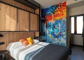 The Central House Granada Elvira Hostel 4