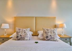 Hermanus Beachfront Lodge 4