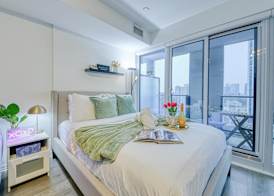 The Dundas Suites 5