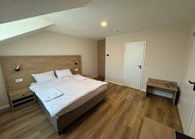 Promenaden Hotel 4
