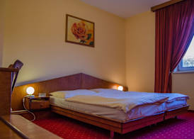 Hotel West 4