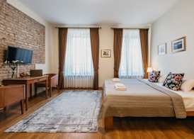 CATHEDRAL Old Town Suites 2