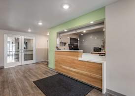 WoodSpring Suites Chicago Midway 2