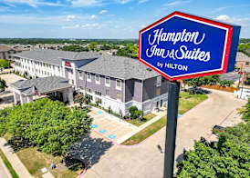 Hampton Inn & Suites Denton 2