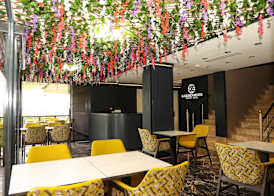 Gardenmode Airport Hotel 5