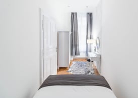 Dominik Apartment 4