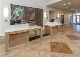Holiday Inn & Suites MEMPHIS - WOLFCHASE GALLERIA by IHG 2