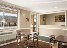 Super 8 by Wyndham Mifflinville Near Bloomsburg 2