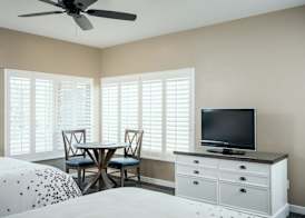 Pacific Shores Inn 3