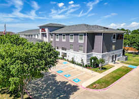 Hampton Inn & Suites Denton 4