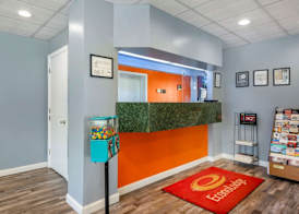 Econo Lodge Cortland Downtown 2