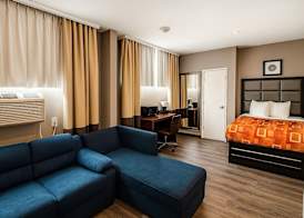 Hotel Pergola Jamaica JFK 4