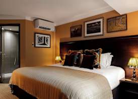 Rose And Crown Hotel 4