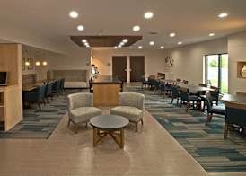 Holiday Inn Express & Suites EVANSVILLE NORTH by IHG 3