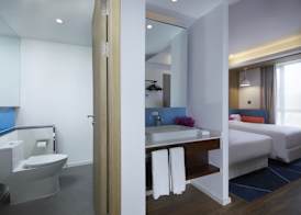 Holiday Inn Express Zhangjiagang East by IHG 5