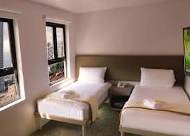 1010 Hotel 5