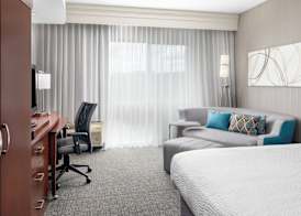Courtyard by Marriott Raleigh North 4