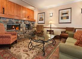 Country Inn & Suites by Radisson, Stevens Point, WI 3
