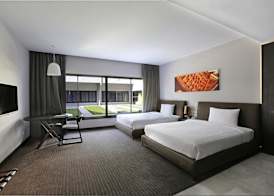 S Ratchada Leisure Hotel 4